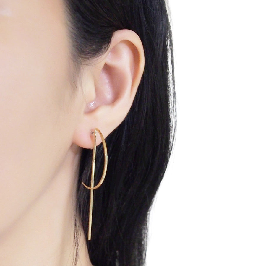 Half-moon invisible clip on stud earrings ( Gold tone ) - miyabigracejewelry.com