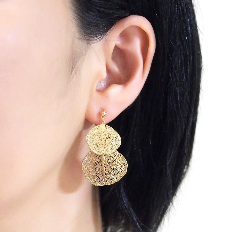 Gold two leaf filigree invisible clip on earrings - miyabigracejewelry.com