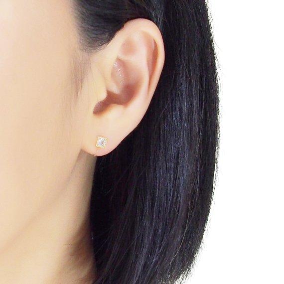 Square Cubic Zirconia Crystal Invisible Clip On Stud Earrings ( Gold tone ) - Miyabi Grace