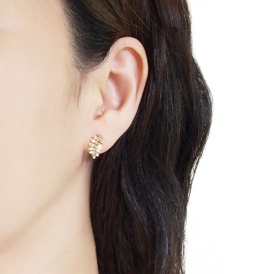 Tiny Leaf Invisible clip on stud earrings ( Gold tone ) - Miyabi Grace