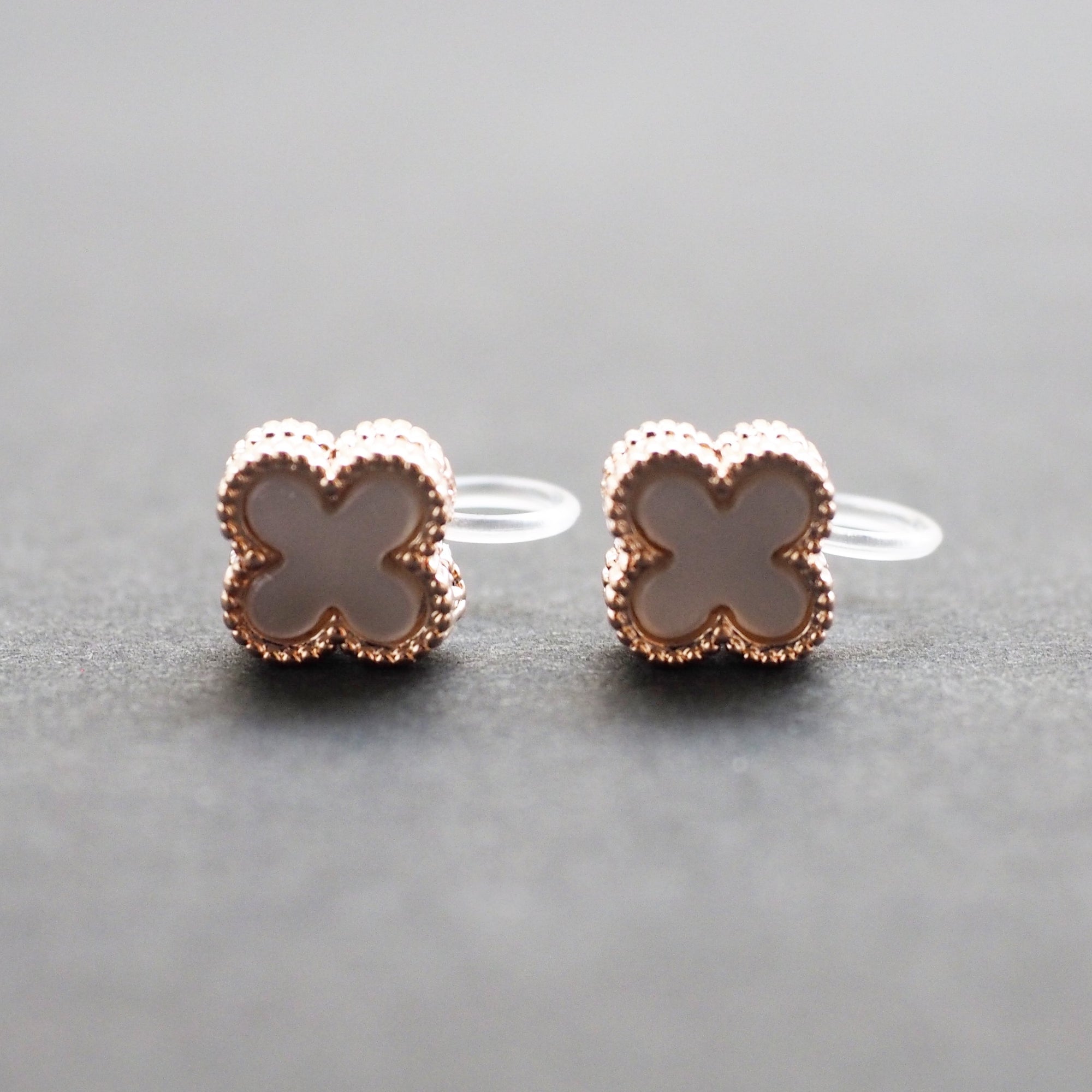 Rose Gold Clover Swarovski Crystal Rhinestone Pave Invisible Clip On Stud Earrings ( White ) - Miyabi Grace