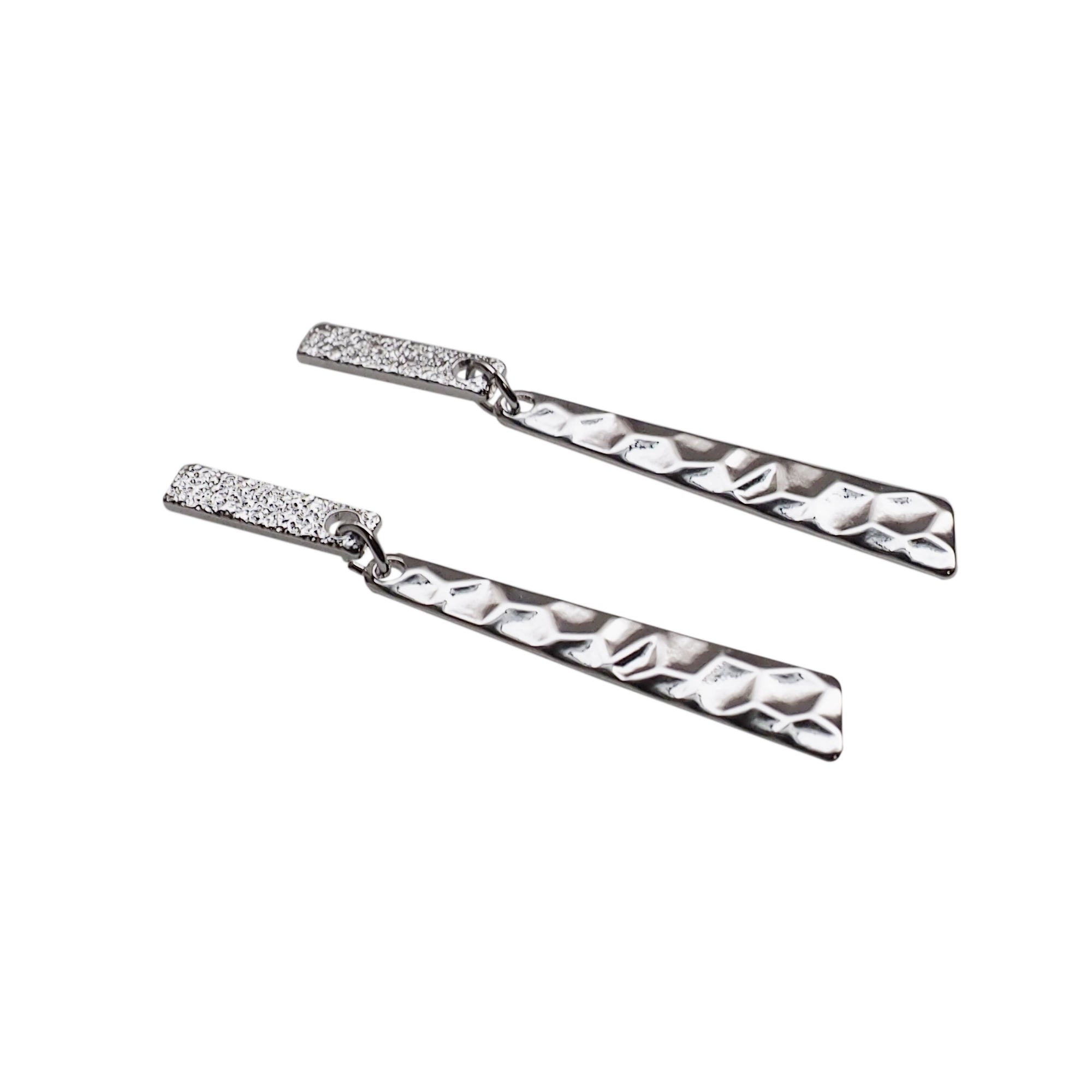 Dangle Hammered Triange Invisible clip on earrings ( Silver tone ) - Miyabi Grace