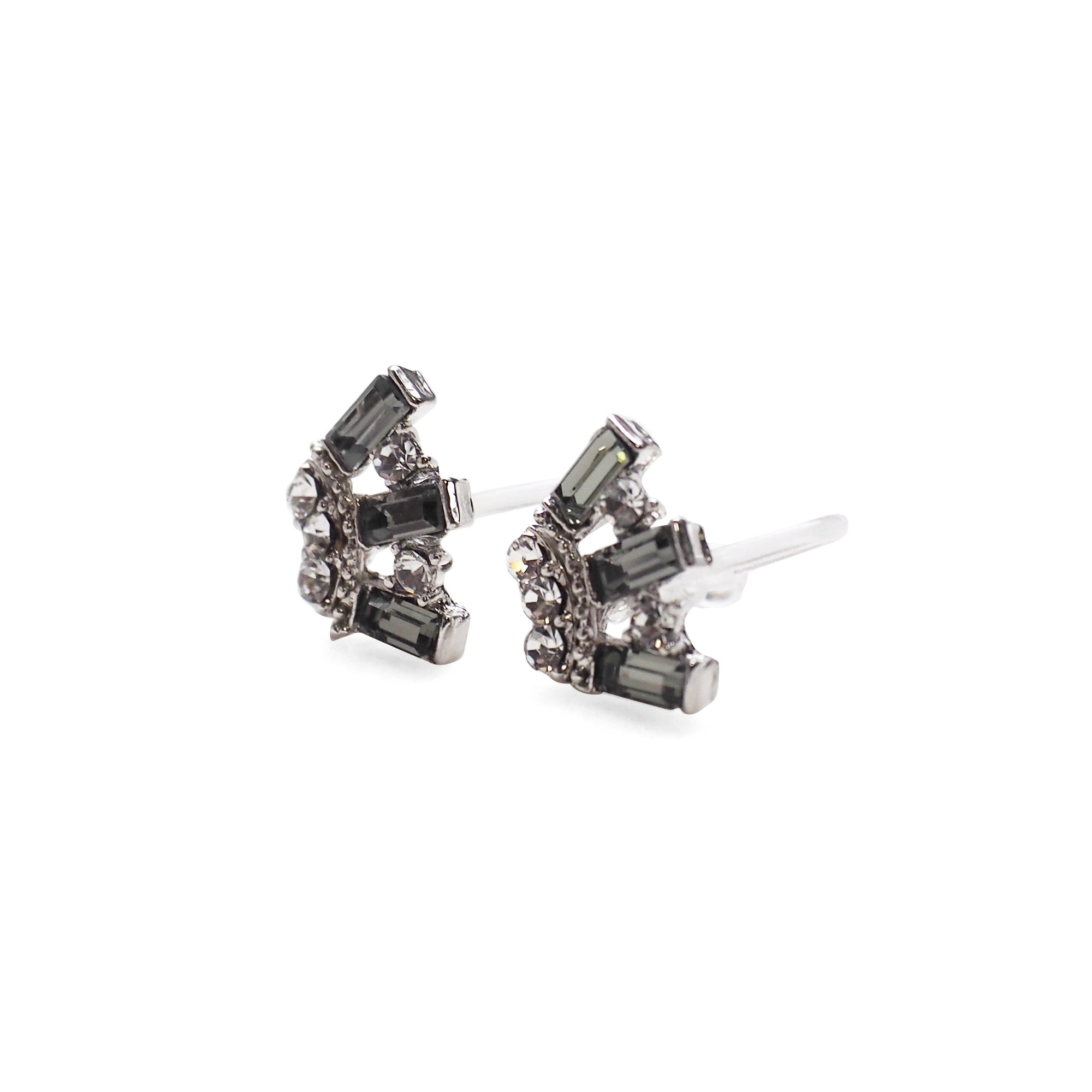 Fan Swarovski Crystal Rhinestone Invisible Clip On Earrings ( Black ) - Miyabi Grace