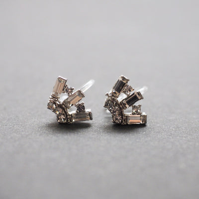 Fan Swarovski Crystal Rhinestone Invisible Clip On Earrings ( Clear ) - Miyabi Grace
