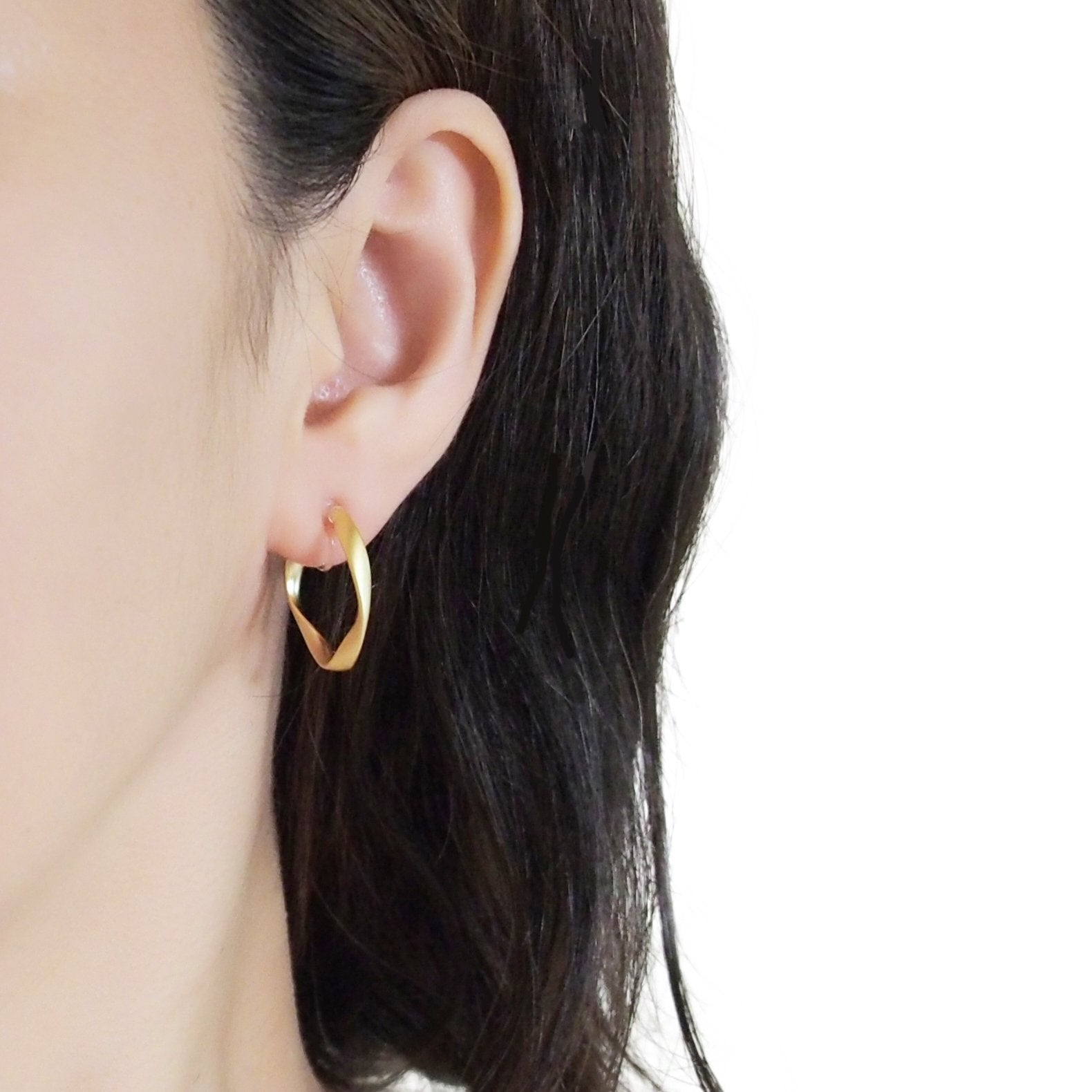 Gold Twisted Invisible Clip On Hoop Earrings - Miyabi Grace