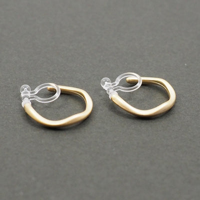 Gold Waved Invisible Clip On Hoop Earrings - Miyabi Grace