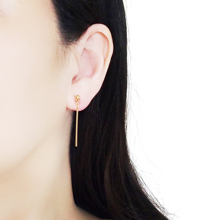 Gold Long Bar Invisible Clip On Earrings - Miyabi Grace