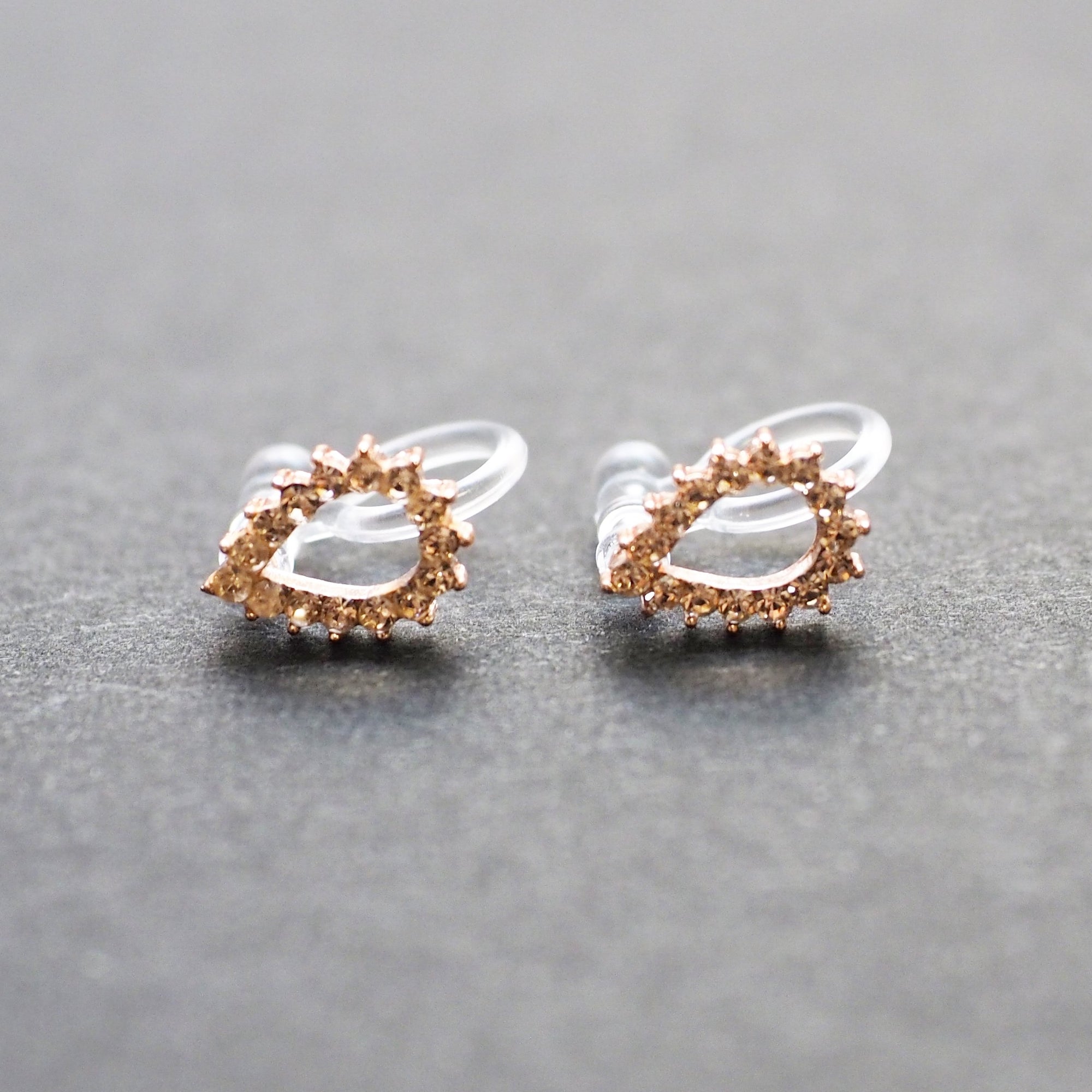 Teardrop Rhinestone Crystal Invisible Clip On Stud Earrings ( Rose gold tone ) - Miyabi Grace