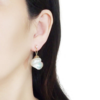 White Shell Invisible Clip On Earrings - Miyabi Grace