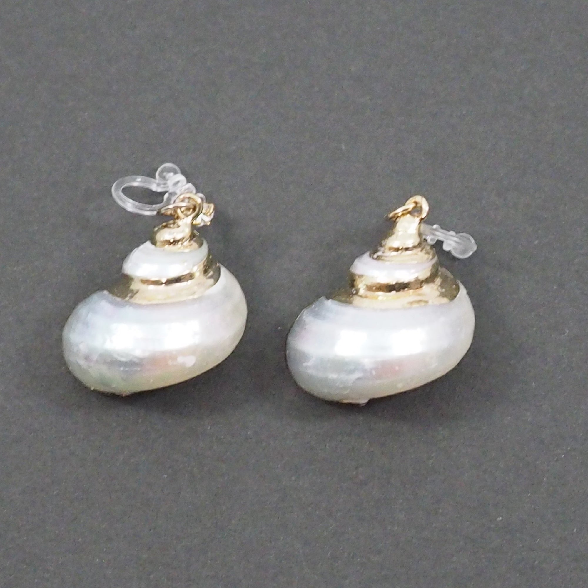 White Shell Invisible Clip On Earrings - Miyabi Grace