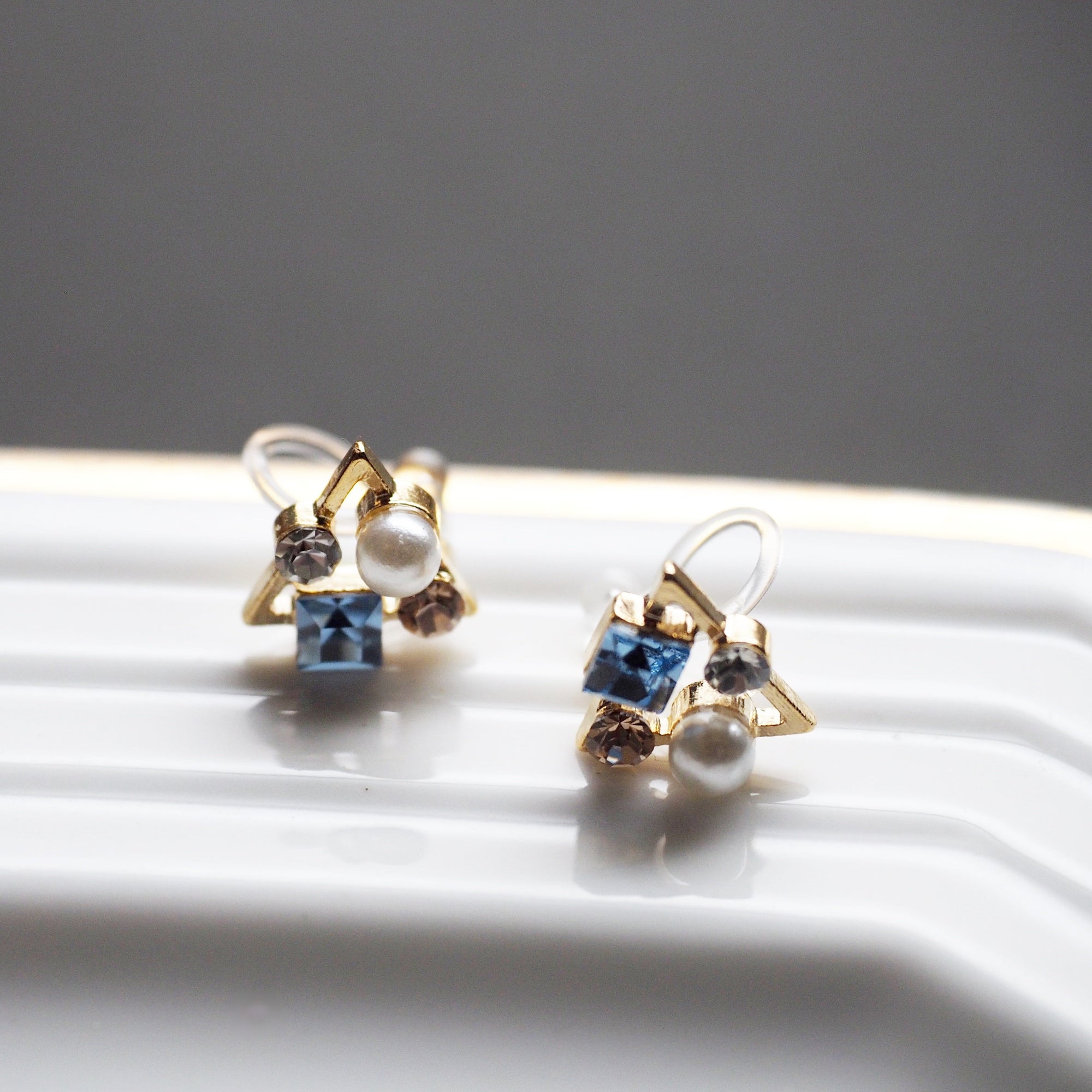 Light Blue Swarovski Crystal & White Pearl Invisible Clip On Stud Earrings