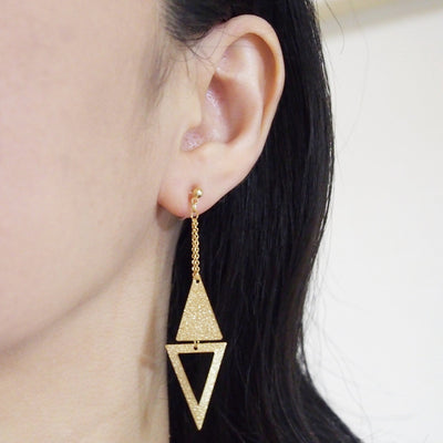 Metallic gold double triangle invisible clip on earrings - miyabigracejewelry.com