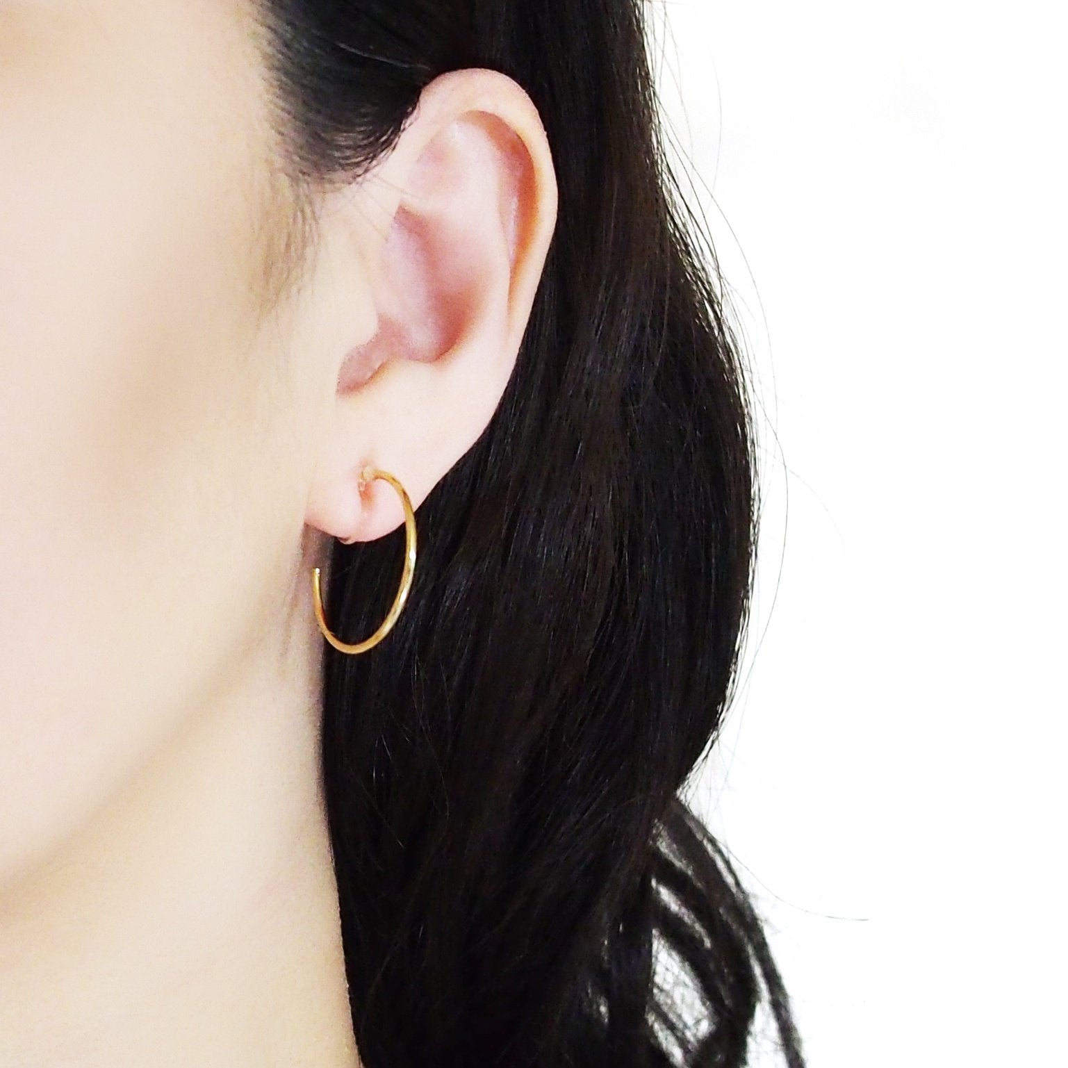Big Invisible Clip On Hoop Earrings (Gold tone) - Miyabi Grace