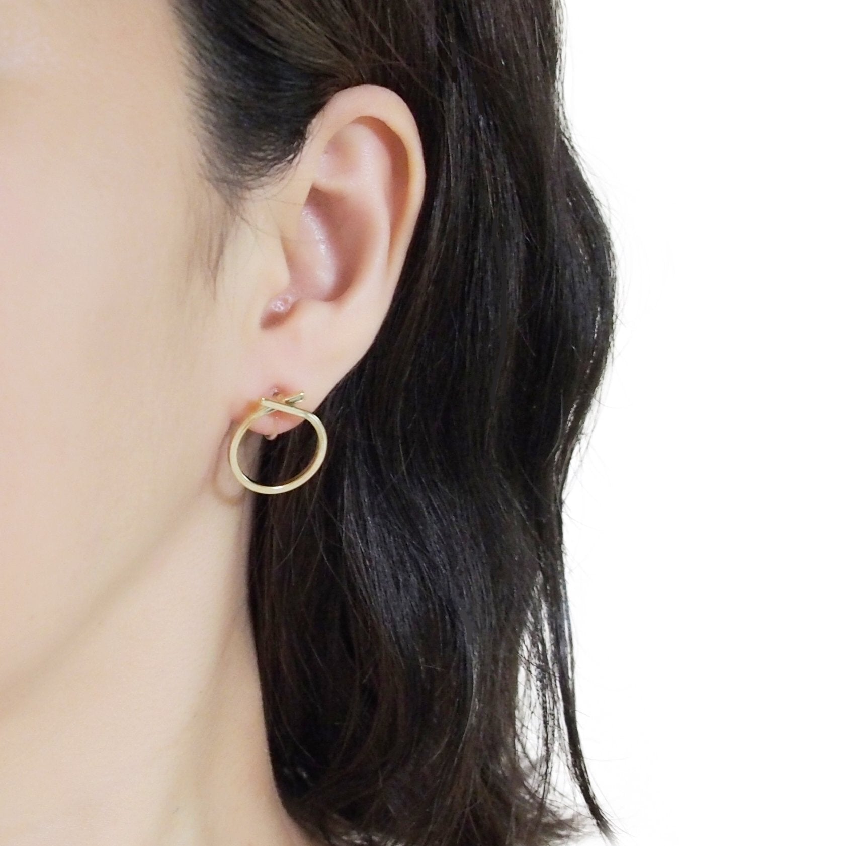 Ribbon Circle Hoop Invisible clip on stud earrings ( Gold tone ) - Miyabi Grace