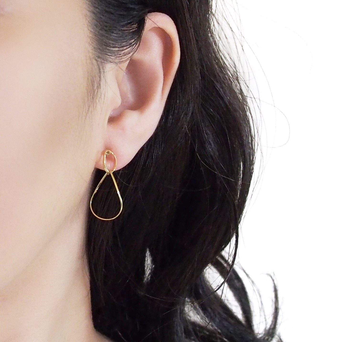 Dangle Gold Distorted Teardrop Hoop Invisible Clip On Earrings - Miyabi Grace