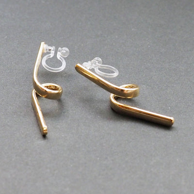 Gold Curved Bar Invisible Clip On Earrings - Miyabi Grace