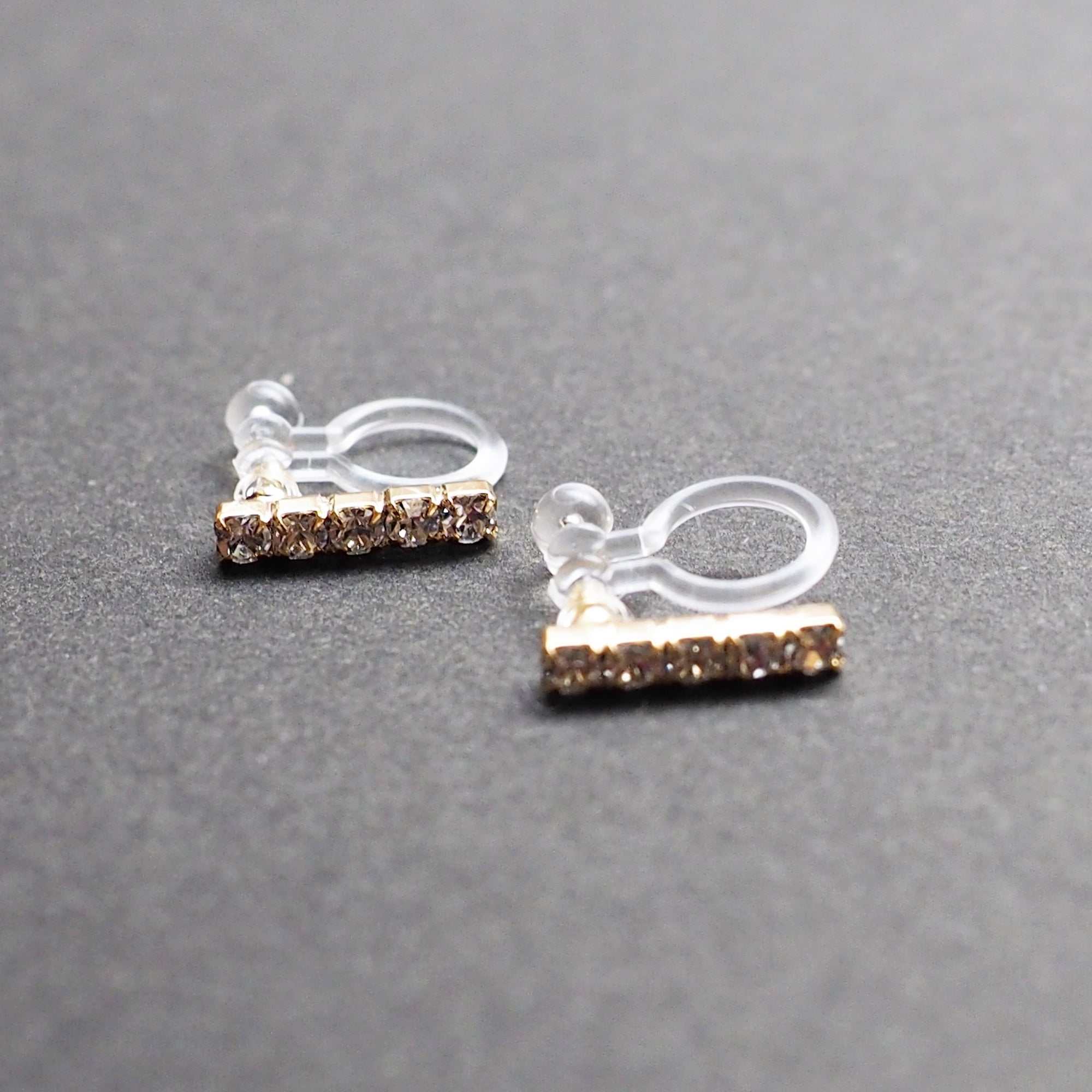 Short rhinestone bar invisible clip on earrings ( Gold tone ) - miyabigracejewelry.com