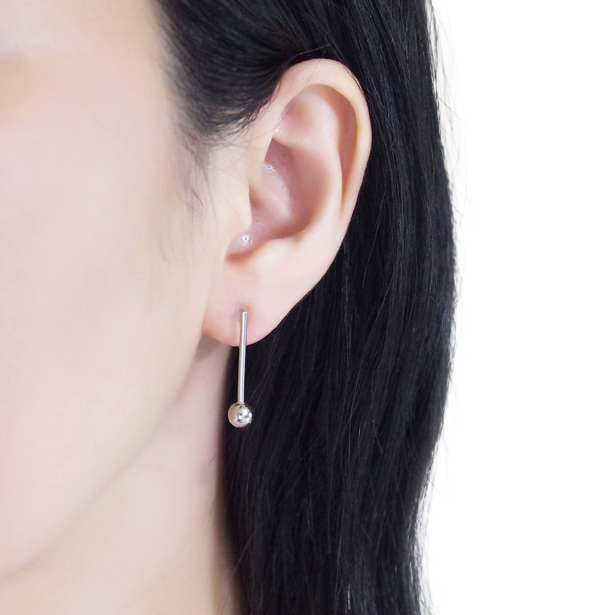 Ball invisible clip on stud earrings ( Silver tone ) - miyabigracejewelry.com