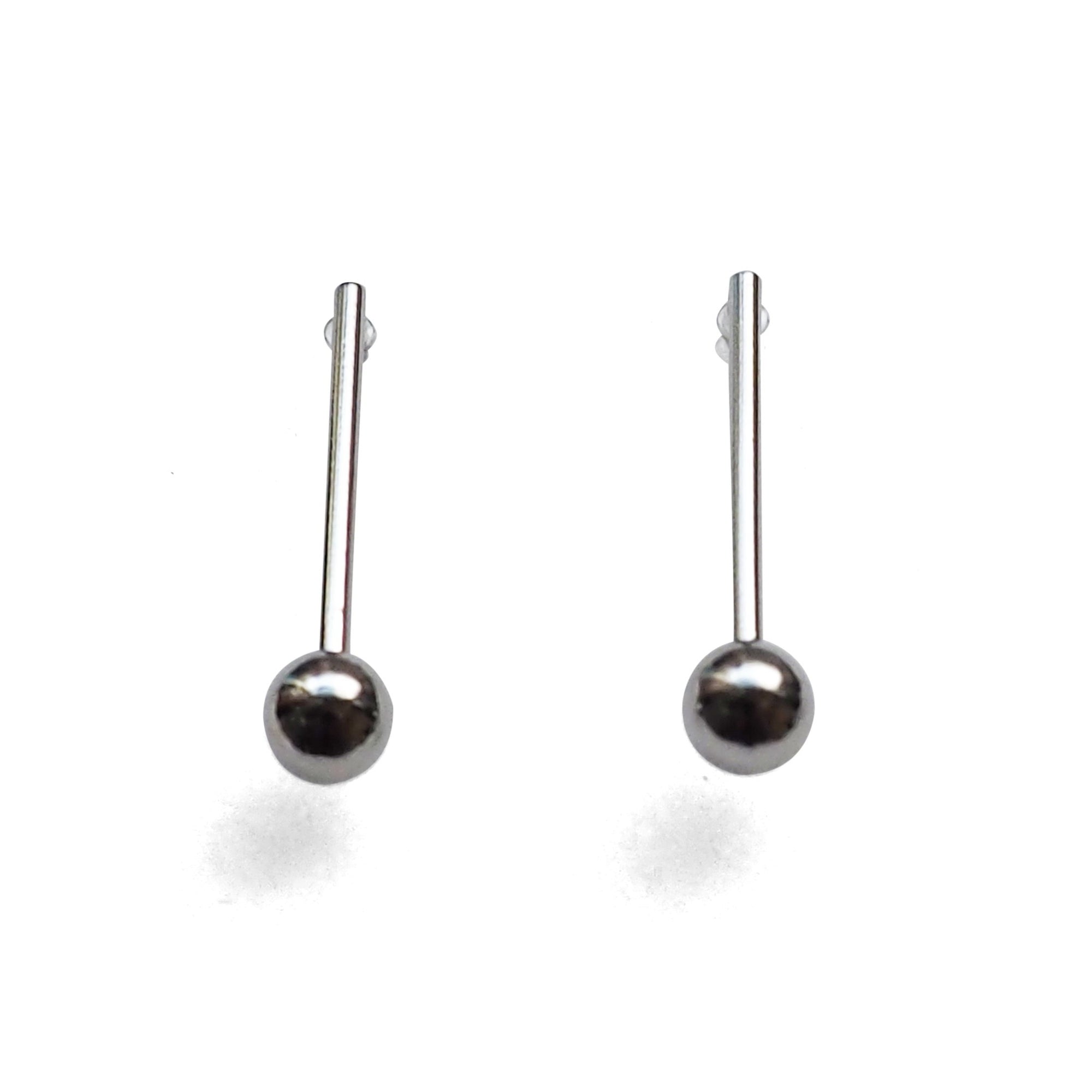 Ball invisible clip on stud earrings ( Silver tone ) - miyabigracejewelry.com