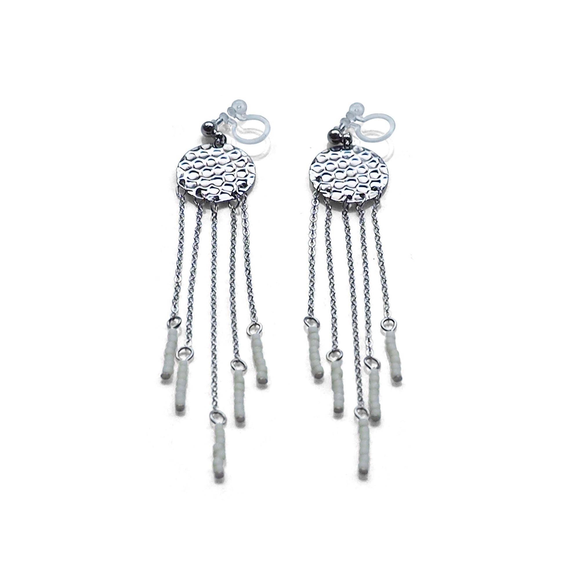 Hammered coin with white beads invisible clip on earrings ( Silver tone ) - Miyabi Grace