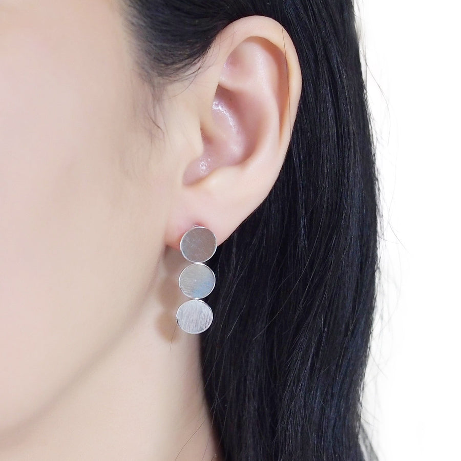 Triple coin invisible clip on earrings ( Silver tone ) - miyabigracejewelry.com