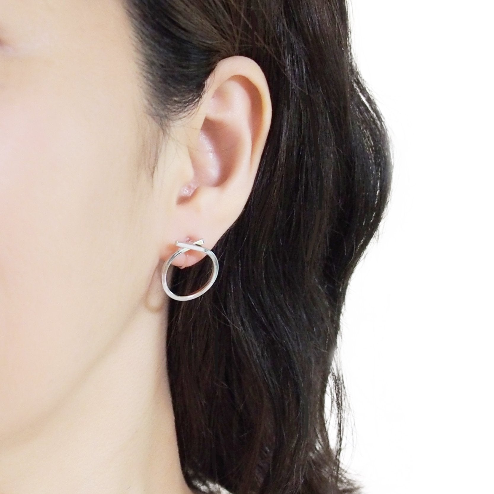 Ribbon Circle Hoop Invisible clip on stud earrings ( Silver tone ) - Miyabi Grace