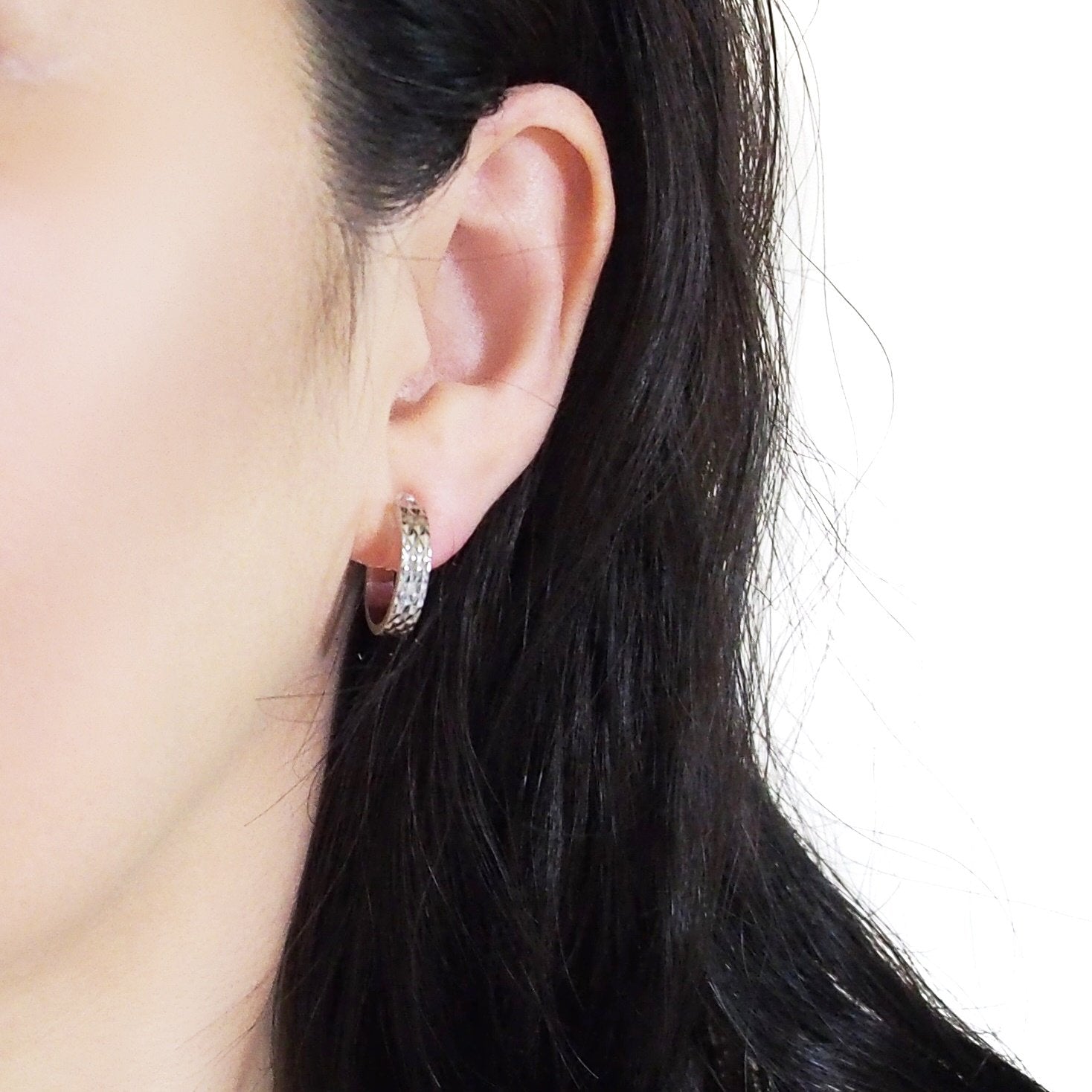 Silver Quilting Invisible Clip On Hoop Earrings - Miyabi Grace