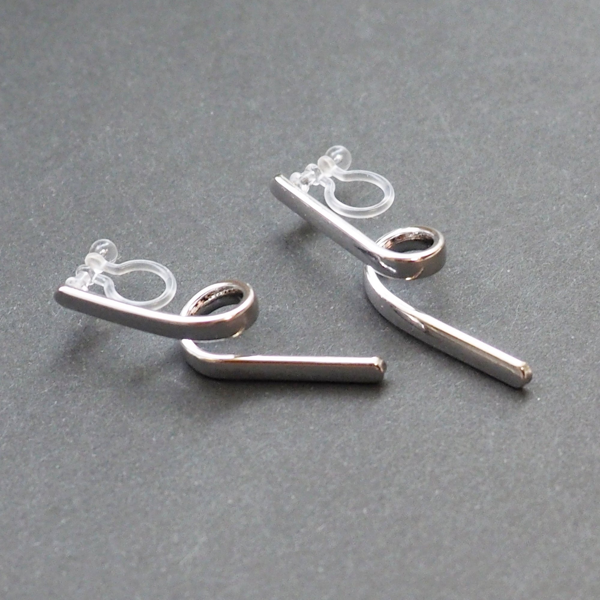 Silver Curved Bar Invisible Clip On Earrings - Miyabi Grace