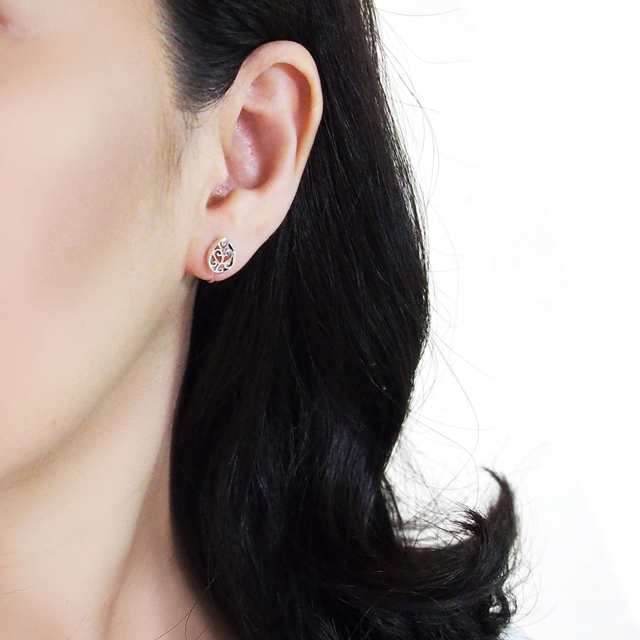 925 Sterling Silver Teardrop Filigree Invisible Clip On Stud Earrings - Miyabi Grace