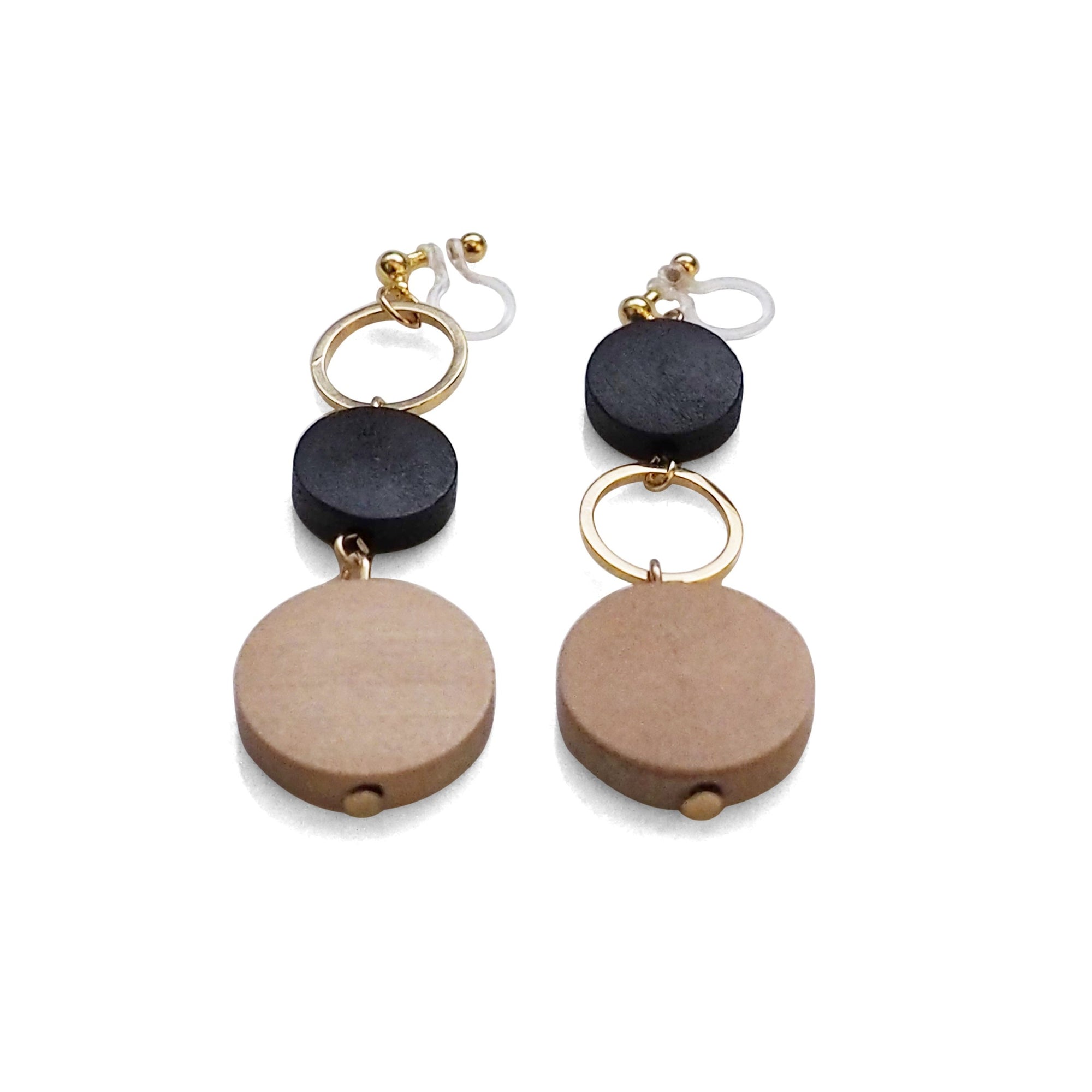 Beige and black wood invisible clip on earrings - miyabigracejewelry.com