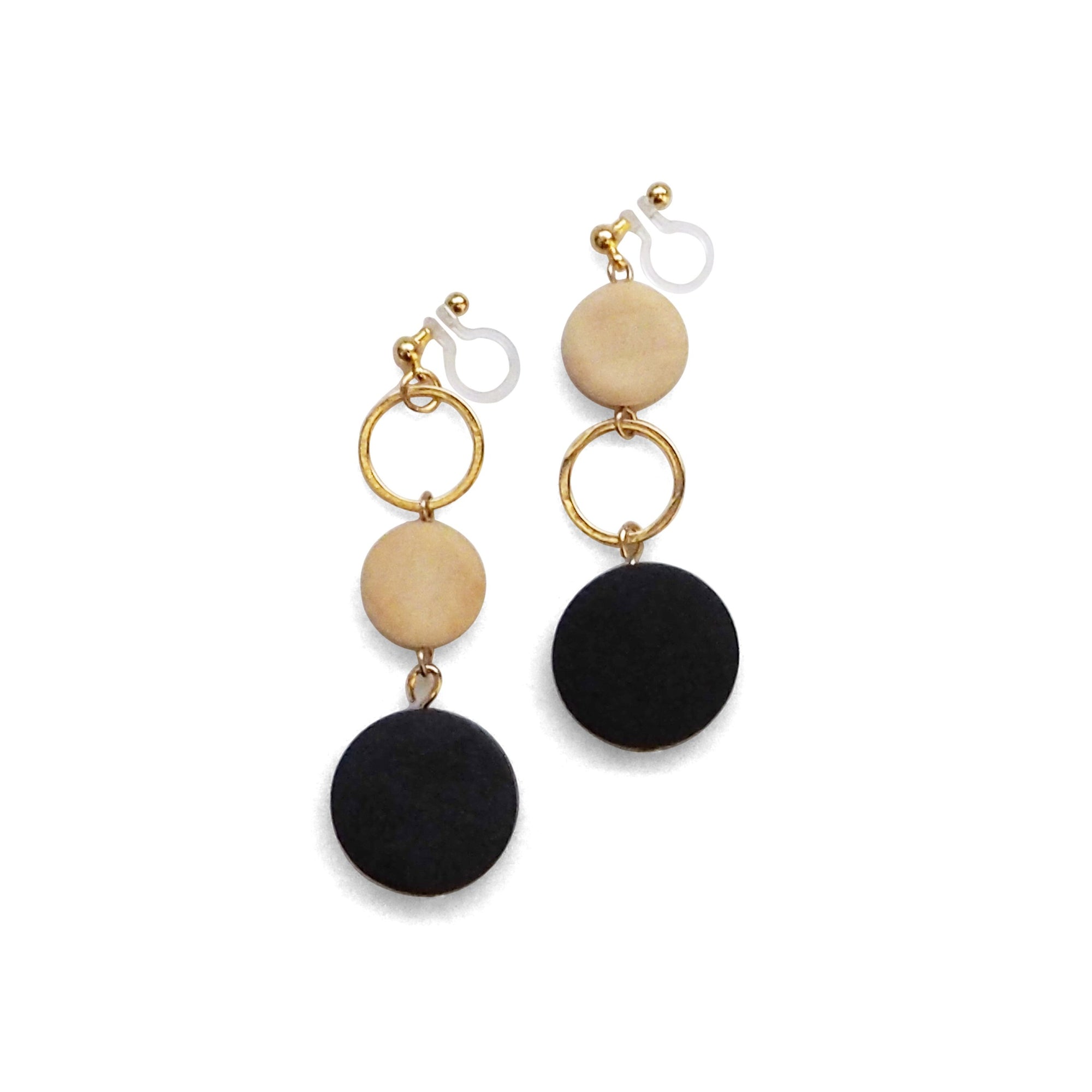 Black and beige wood invisible clip on earrings - miyabigracejewelry.com