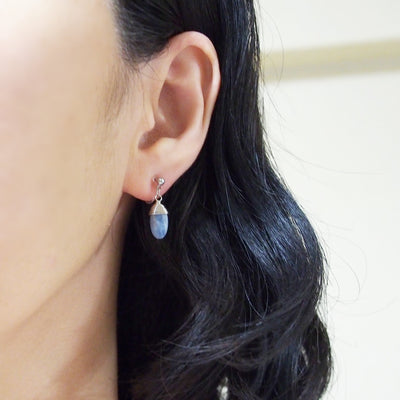 Denim blue kyanite invisible clip on earrings - miyabigracejewelry.com