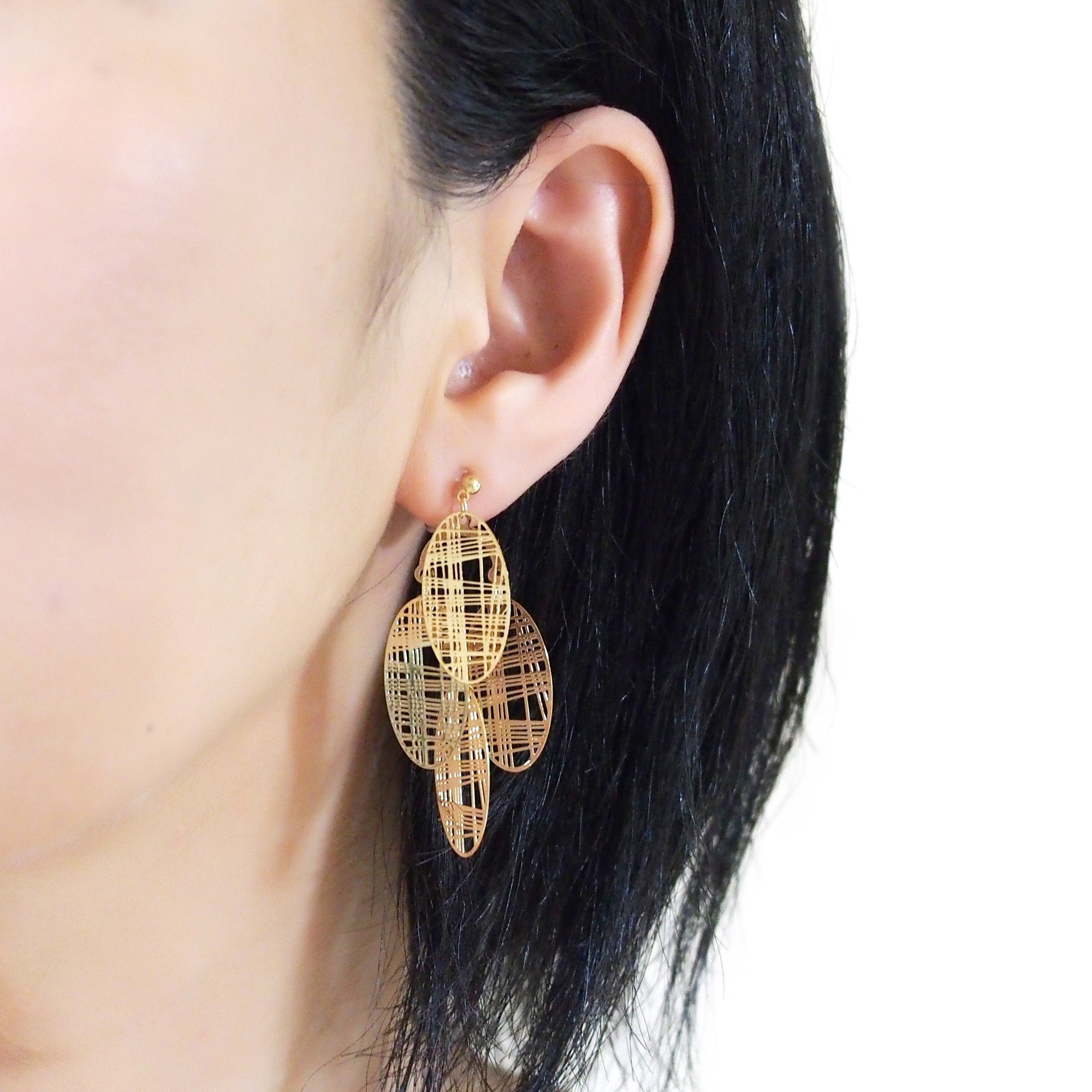 Gold gingham check filigree invisible clip on earrings - miyabigracejewelry.com