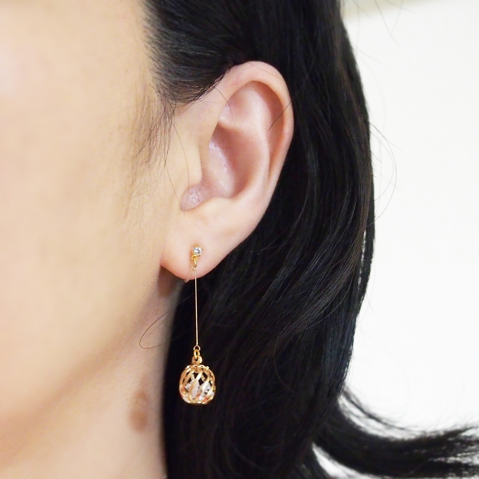 Dangle crystal in cage invisible clip on earrings - miyabigracejewelry.com