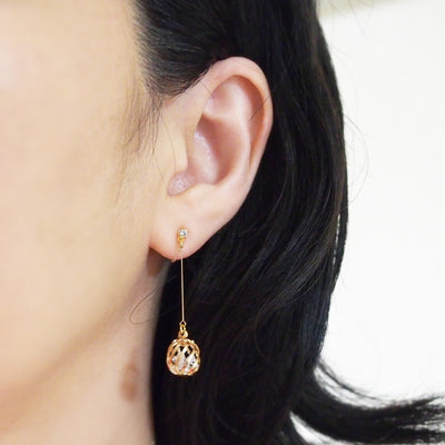 Dangle crystal in cage invisible clip on earrings - miyabigracejewelry.com