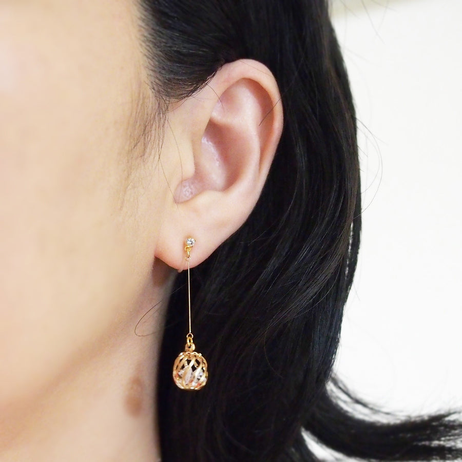 Dangle crystal in cage invisible clip on earrings - miyabigracejewelry.com