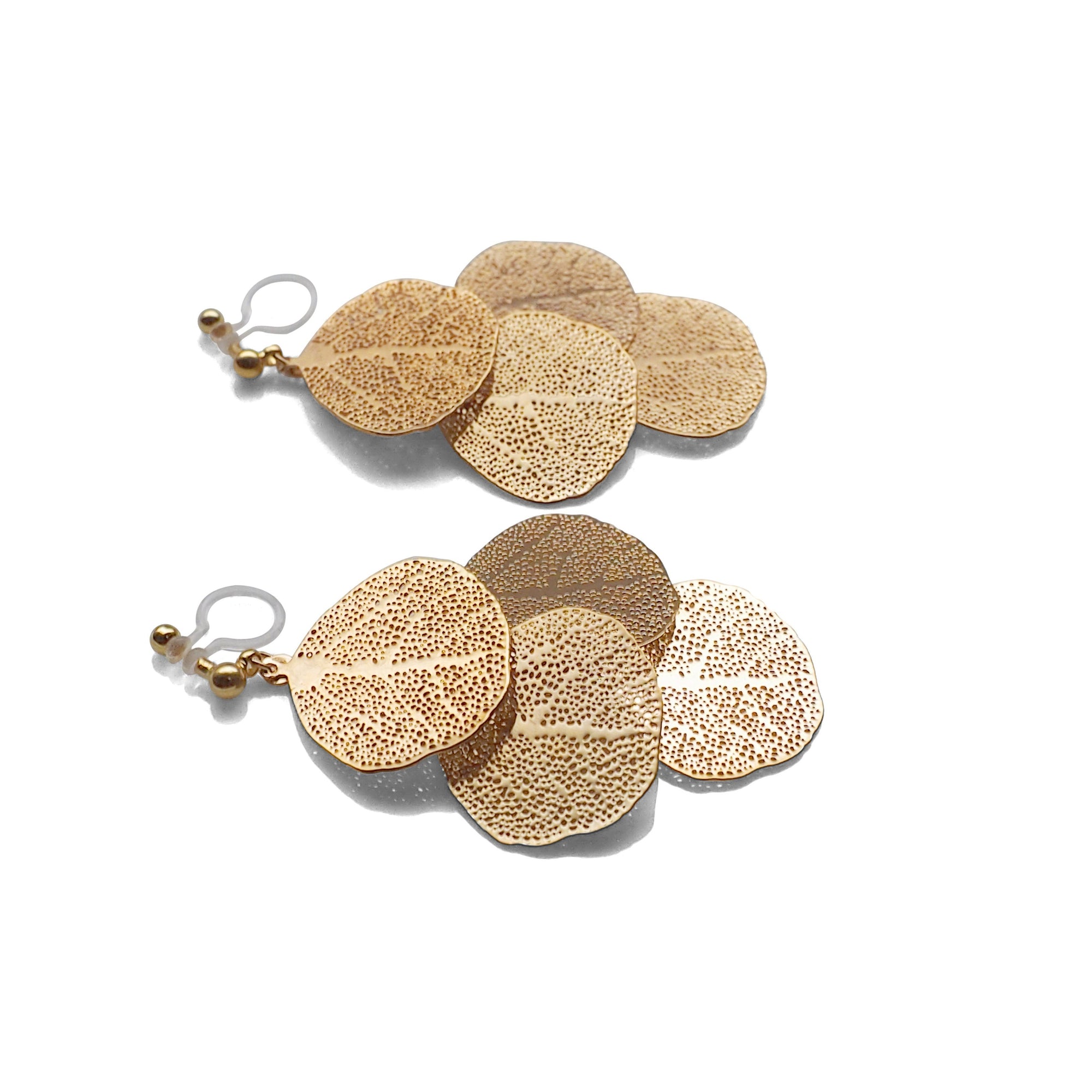 Dangle gold four leaf filigree invisible clip on earrings - Miyabi Grace
