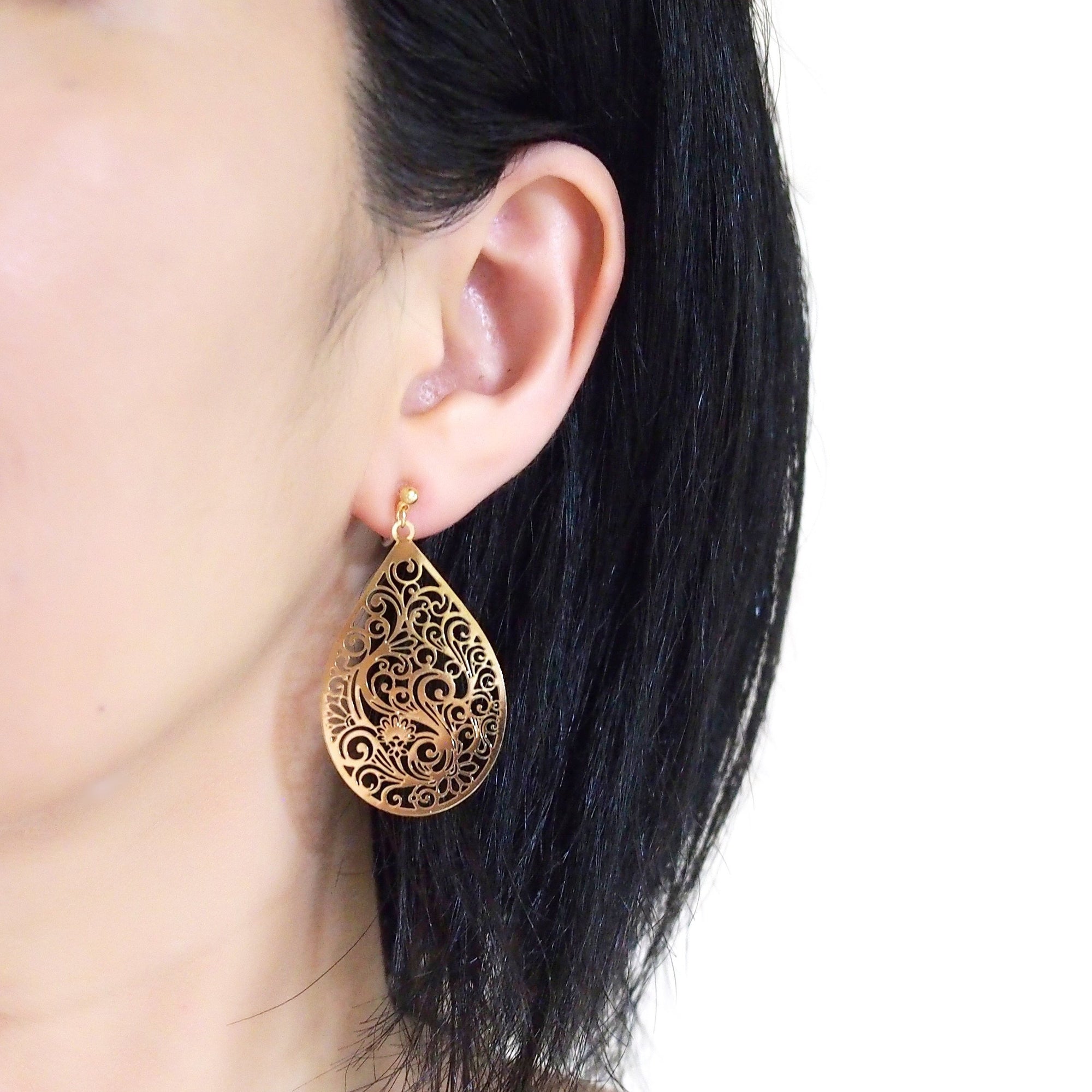 Large gold teardrop Victorian filigree invisible clip on earrings - miyabigracejewelry.com