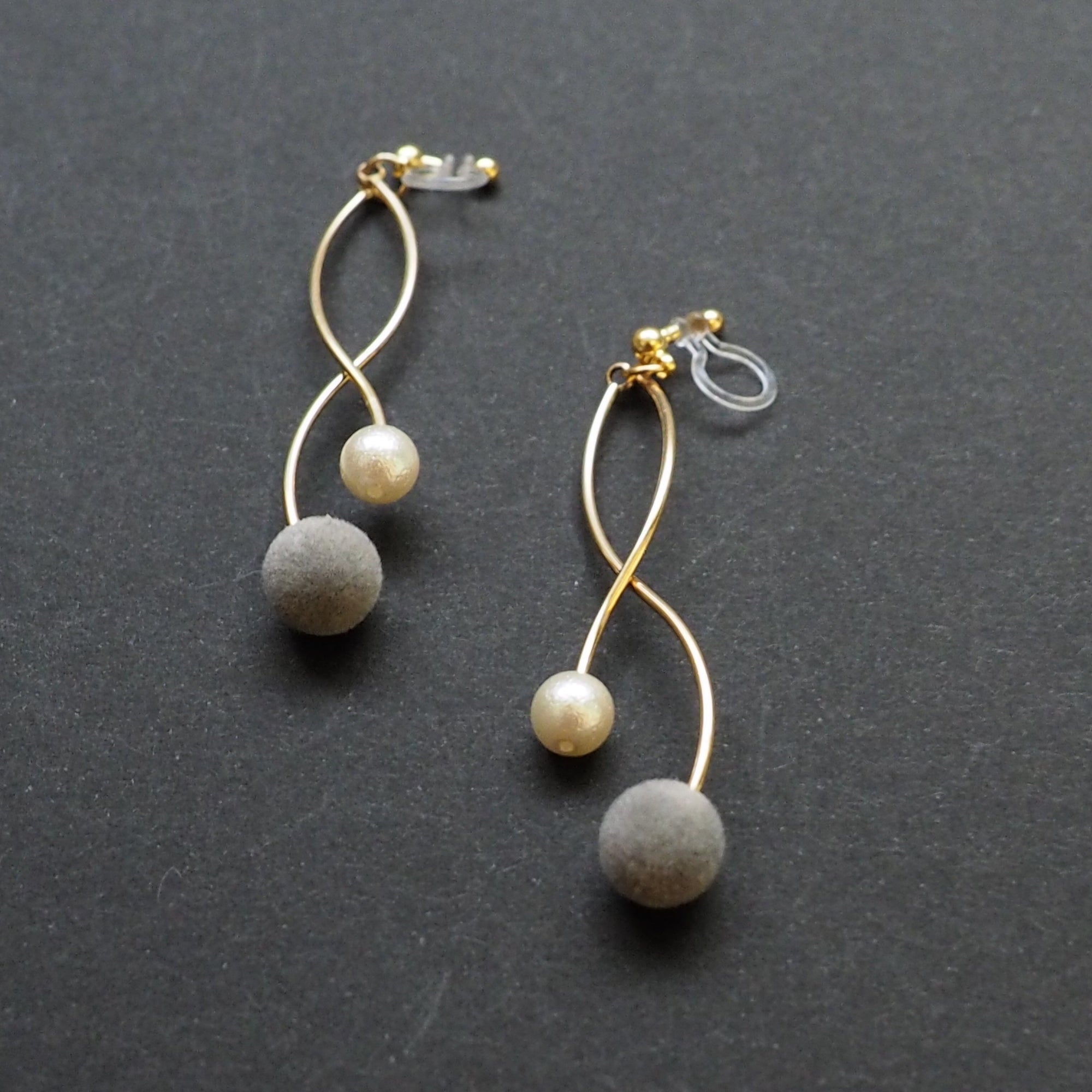 Gray velvet balls and white pearl invisible clip on earrings - miyabigracejewelry.com