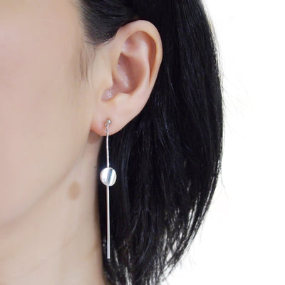 Dangle silver threader with coin invisible clip on earrings - miyabigracejewelry.com