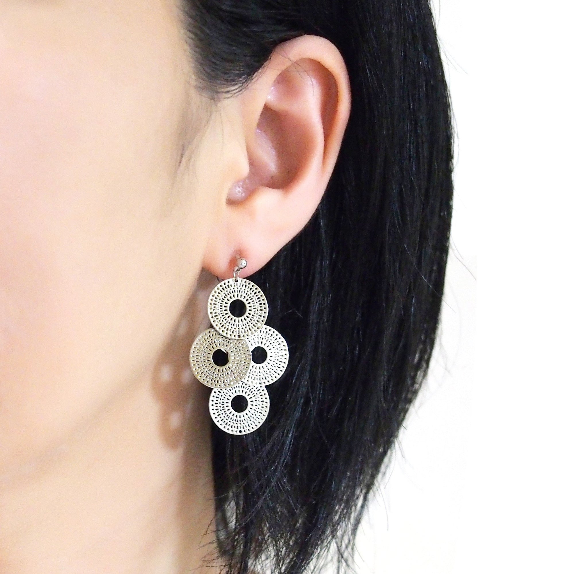 Dangle silver circle filigree invisible clip on earrings - miyabigracejewelry.com