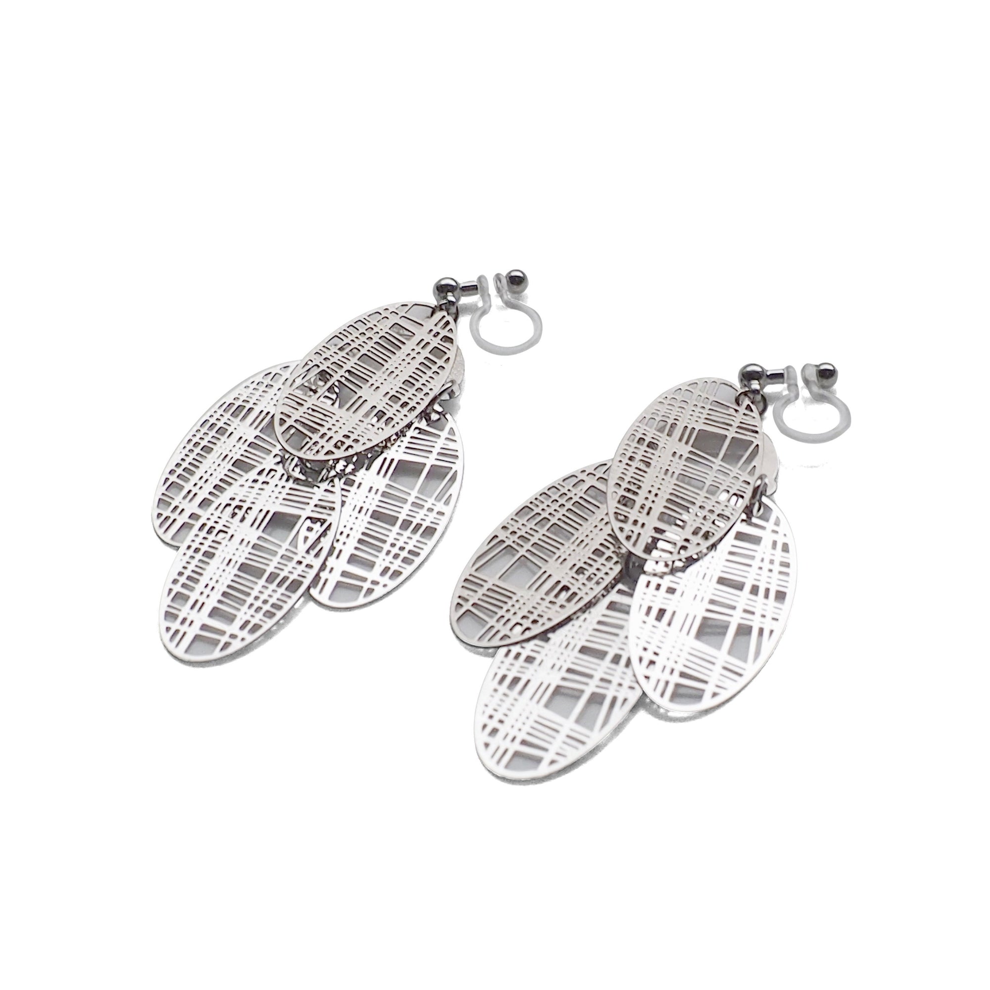 Silver gingham check filigree invisible clip on earrings - miyabigracejewelry.com