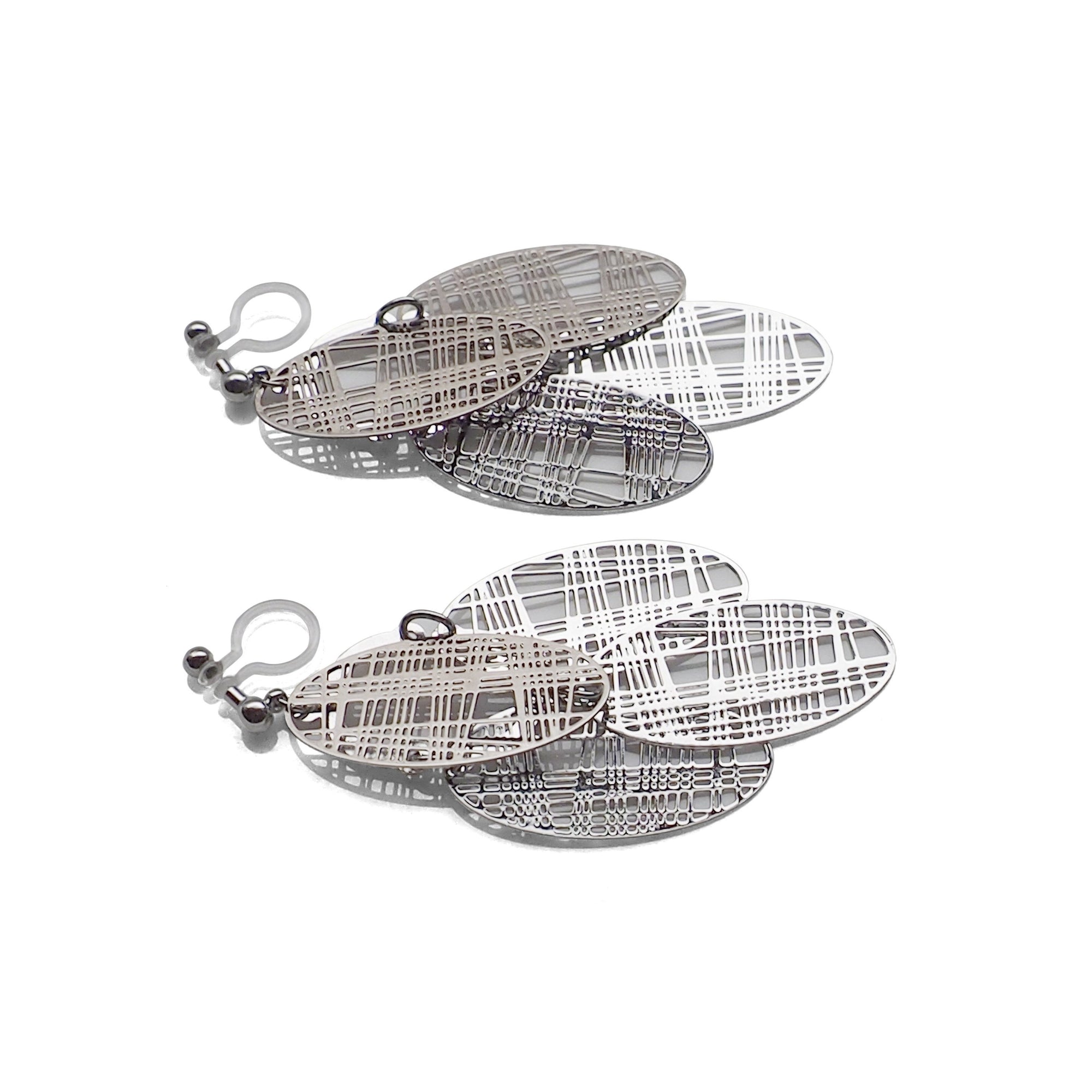 Silver gingham check filigree invisible clip on earrings - miyabigracejewelry.com