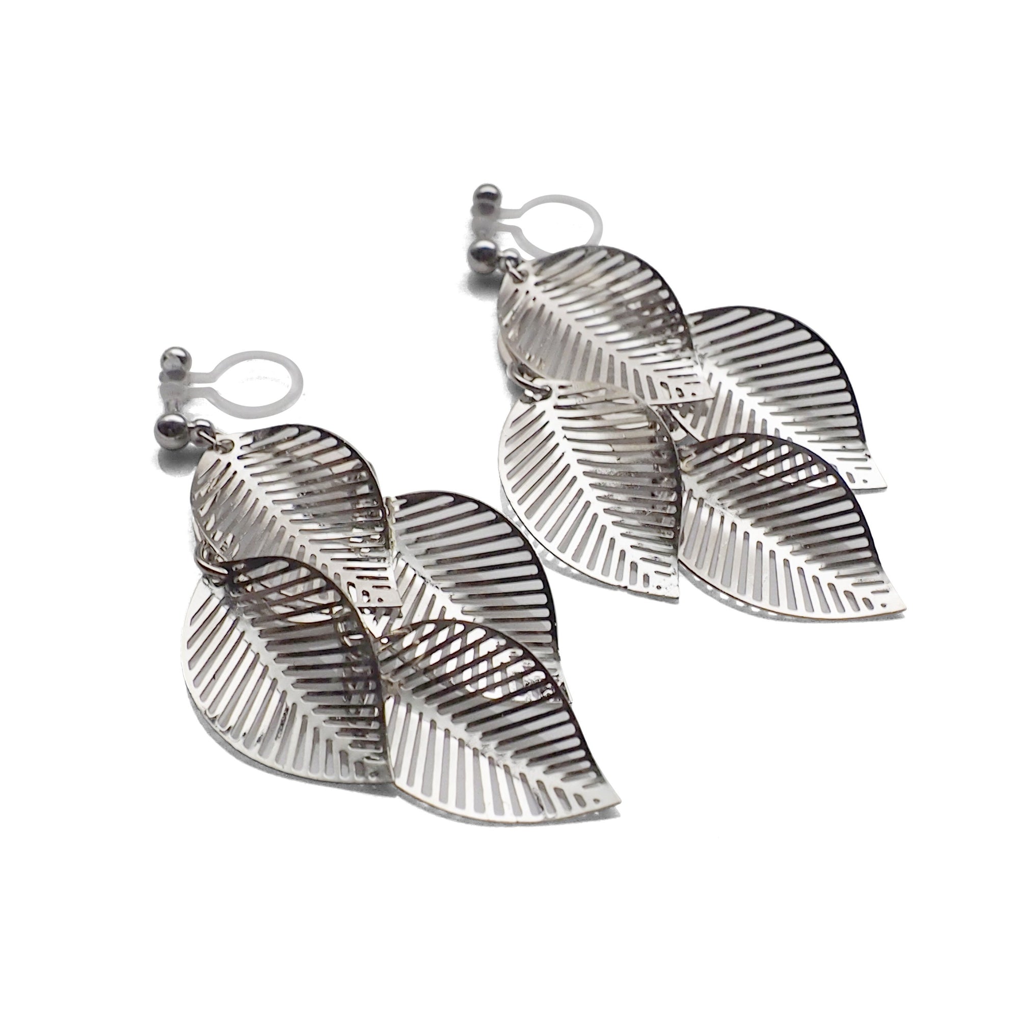 Silver four leaf filigree invisible clip on earrings - miyabigracejewelry.com