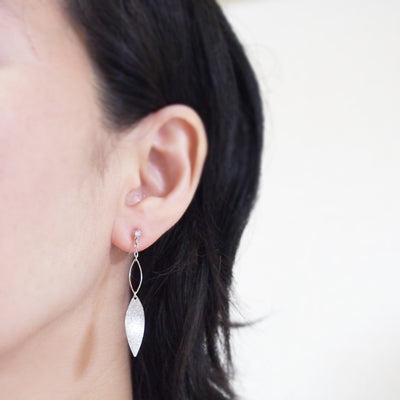 Silver textured metallic leaf invisible clip on earrings - miyabigracejewelry.com