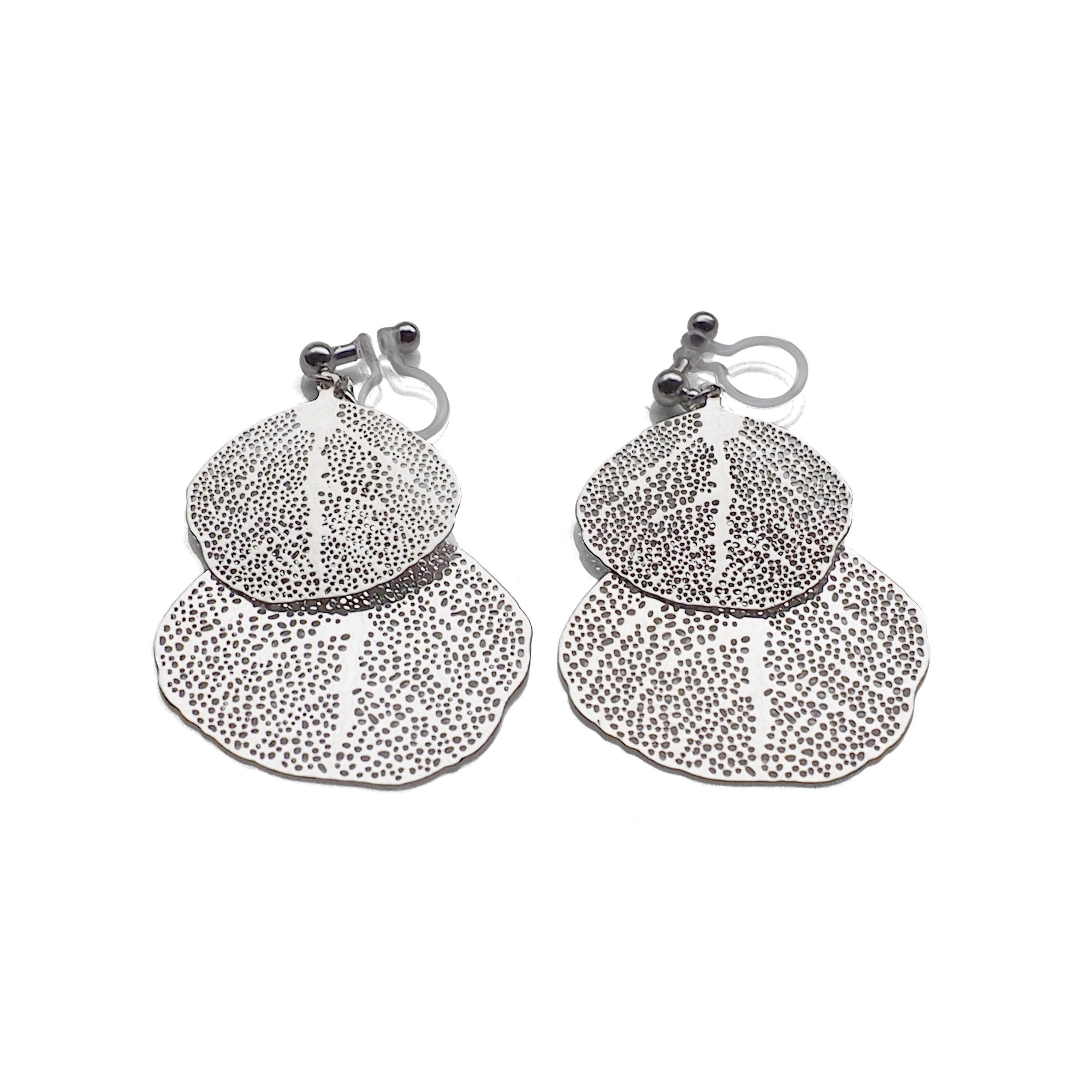 Silver two leaf filigree invisible clip on earrings - miyabigracejewelry.com