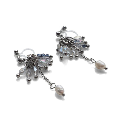 Clear beads and freshwater pearl invisible clip on earrings - miyabigracejewelry.com
