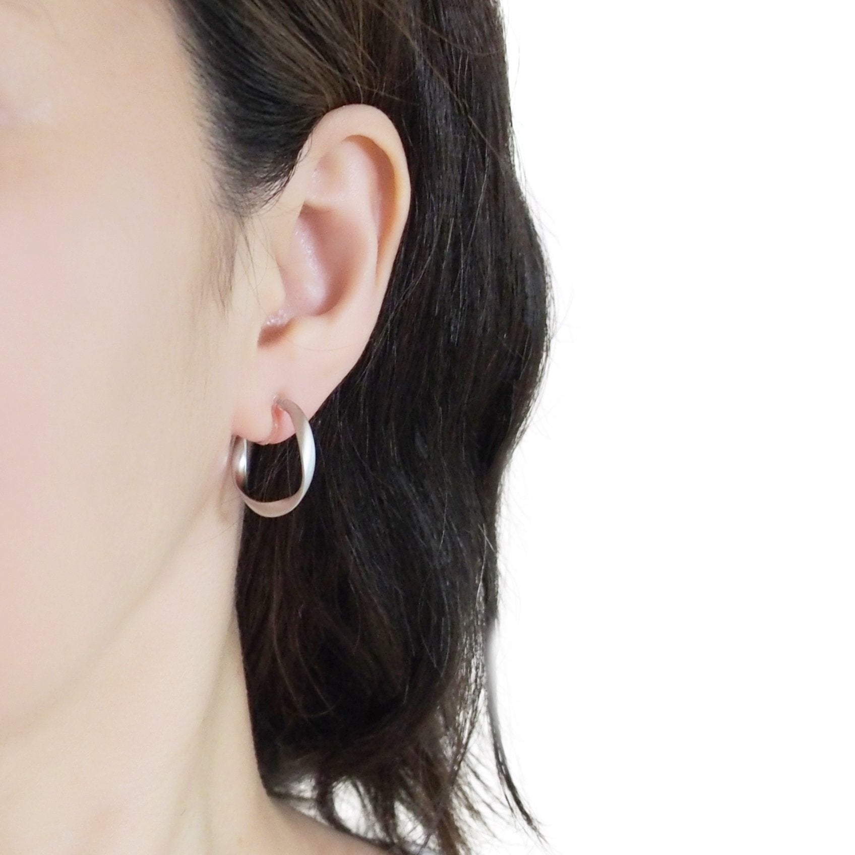 Silver Twisted Invisible Clip On Hoop Earrings - Miyabi Grace