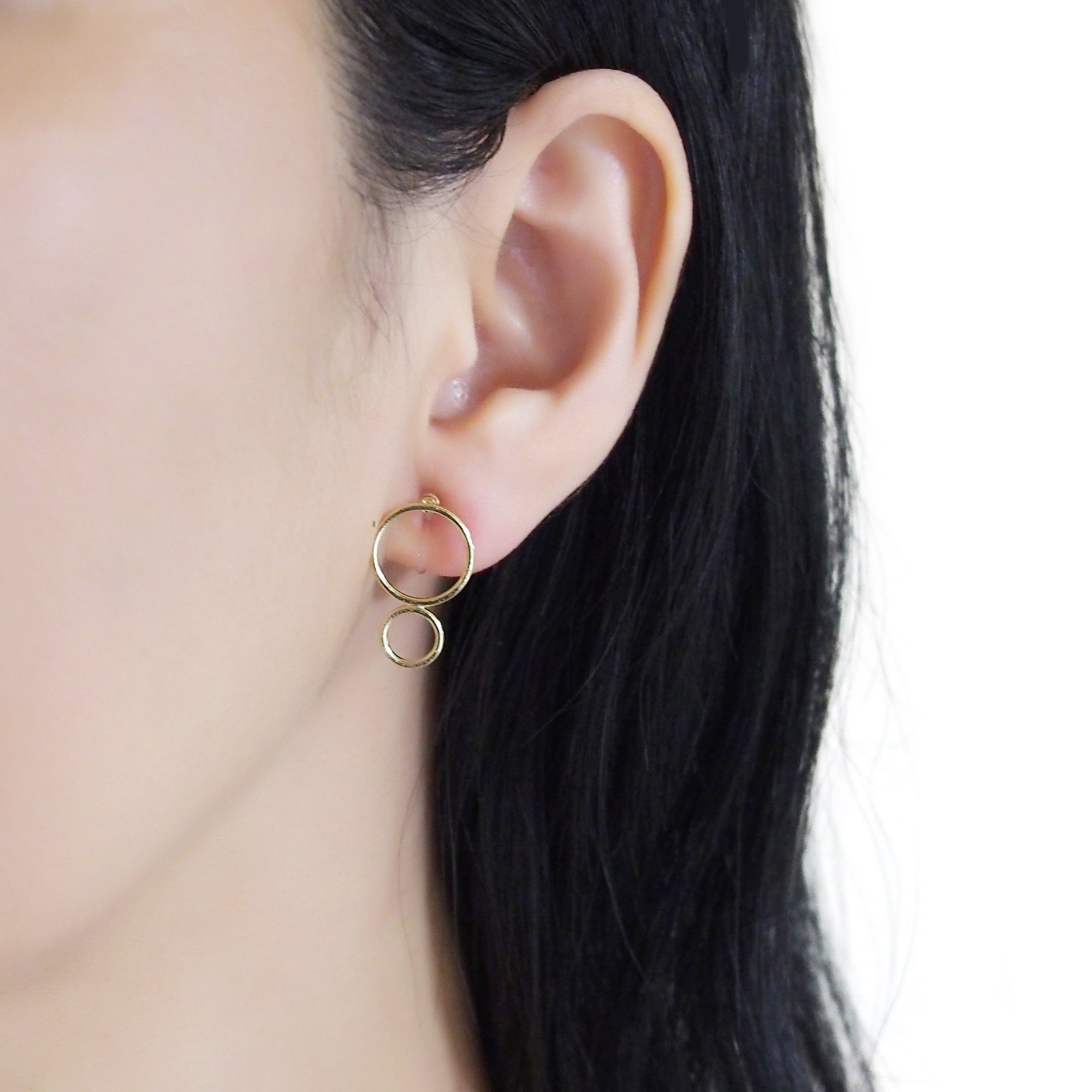 Double hoop invisible clip on stud earrings ( Gold tone ) - miyabigracejewelry.com