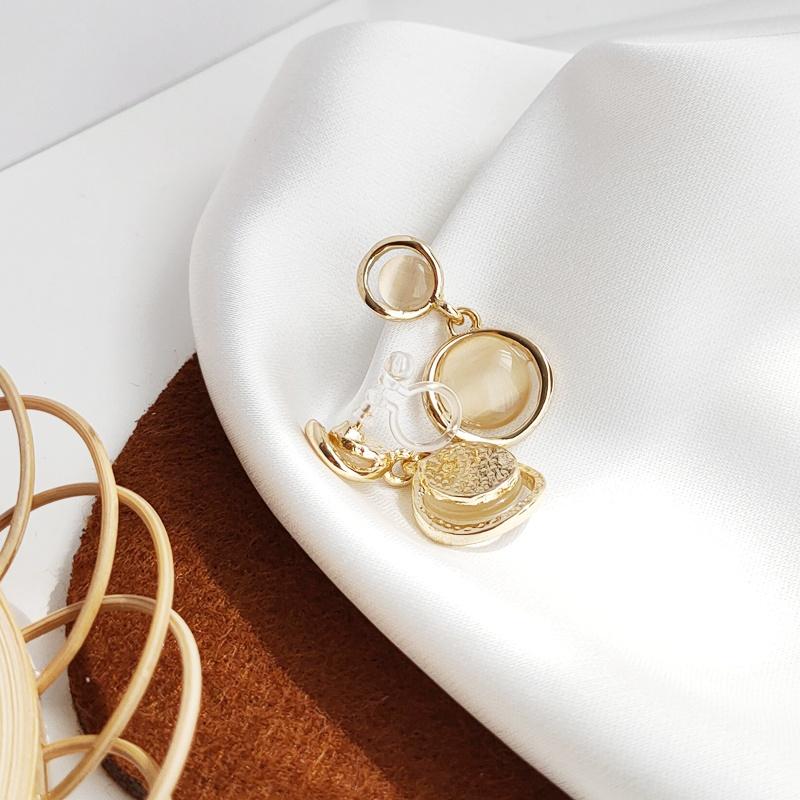 Dangle Rounded Lucent Beige Crystal Rhinsetone Invisible Clip On Earrings